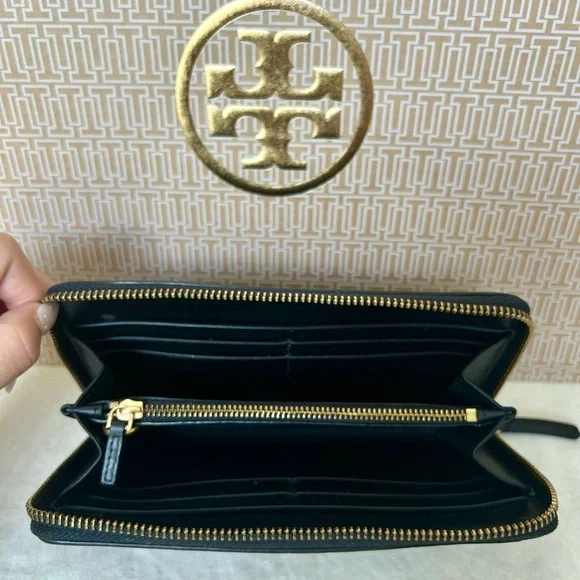 Tory Burch Britten Embossed zip continental wallet - Picture 6 of 8